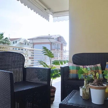 Holihome Voyager Apartament *